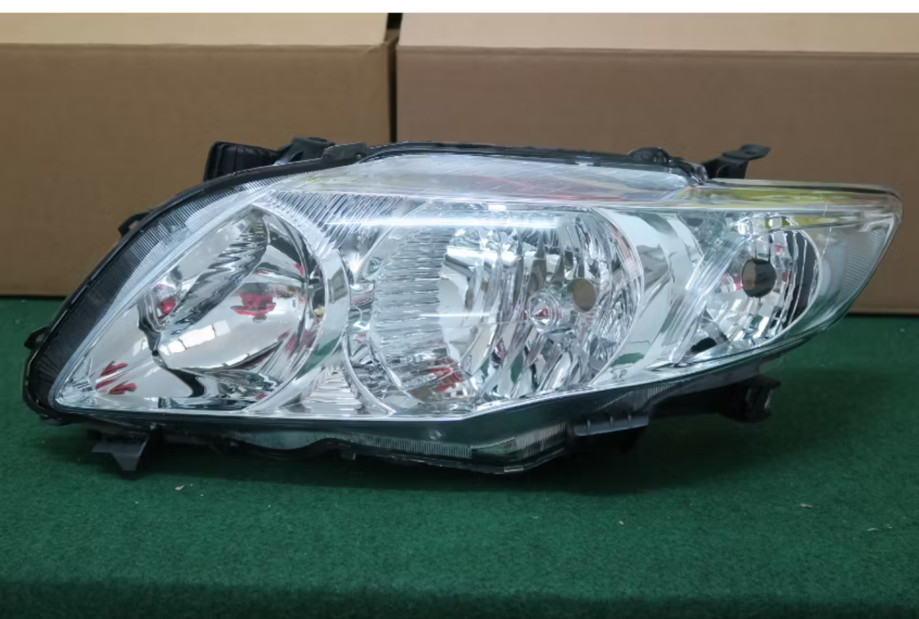 TOYOTA ALTIS 2008-2010 ZZE141 HEAD LAMP LH/LAMPU BESAR KIRI *BUL